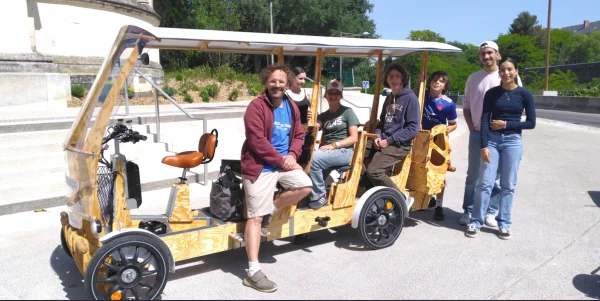 À Montpellier, les enfants prennent la ville sur un drôle de vélo