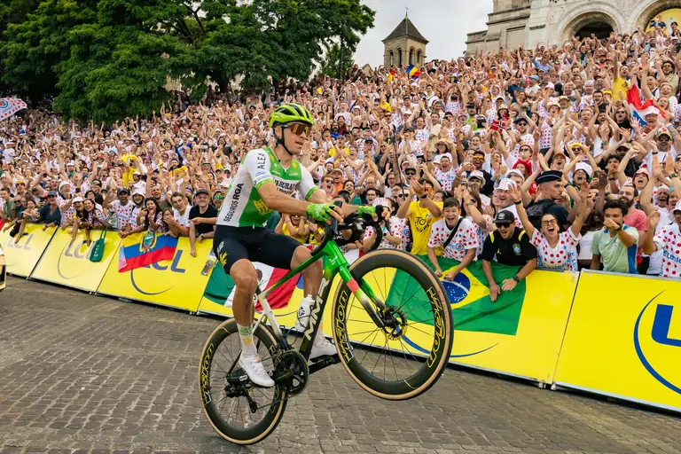 À Paris, van der Poel s’impose au bout du spectacle