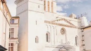 Nîmes au Moyen Âge : une visite à 5 € le 25 août: ce qu’il faut retenir