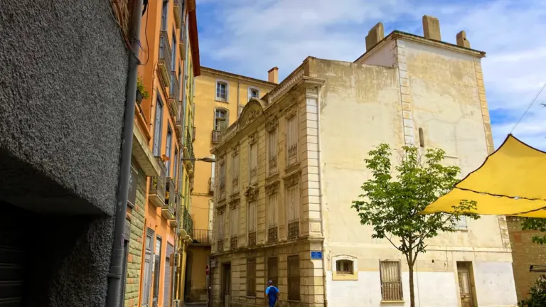 Week-End Surréaliste à Perpignan : deux nuits gratuites